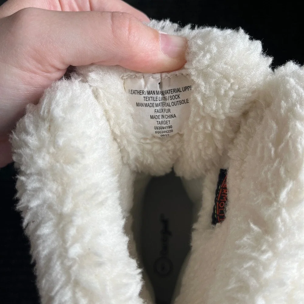 Cat & Jack Snow Duck Boots Kid Size 1 Tan Black Excellent Faux Fur Lined Lace Up